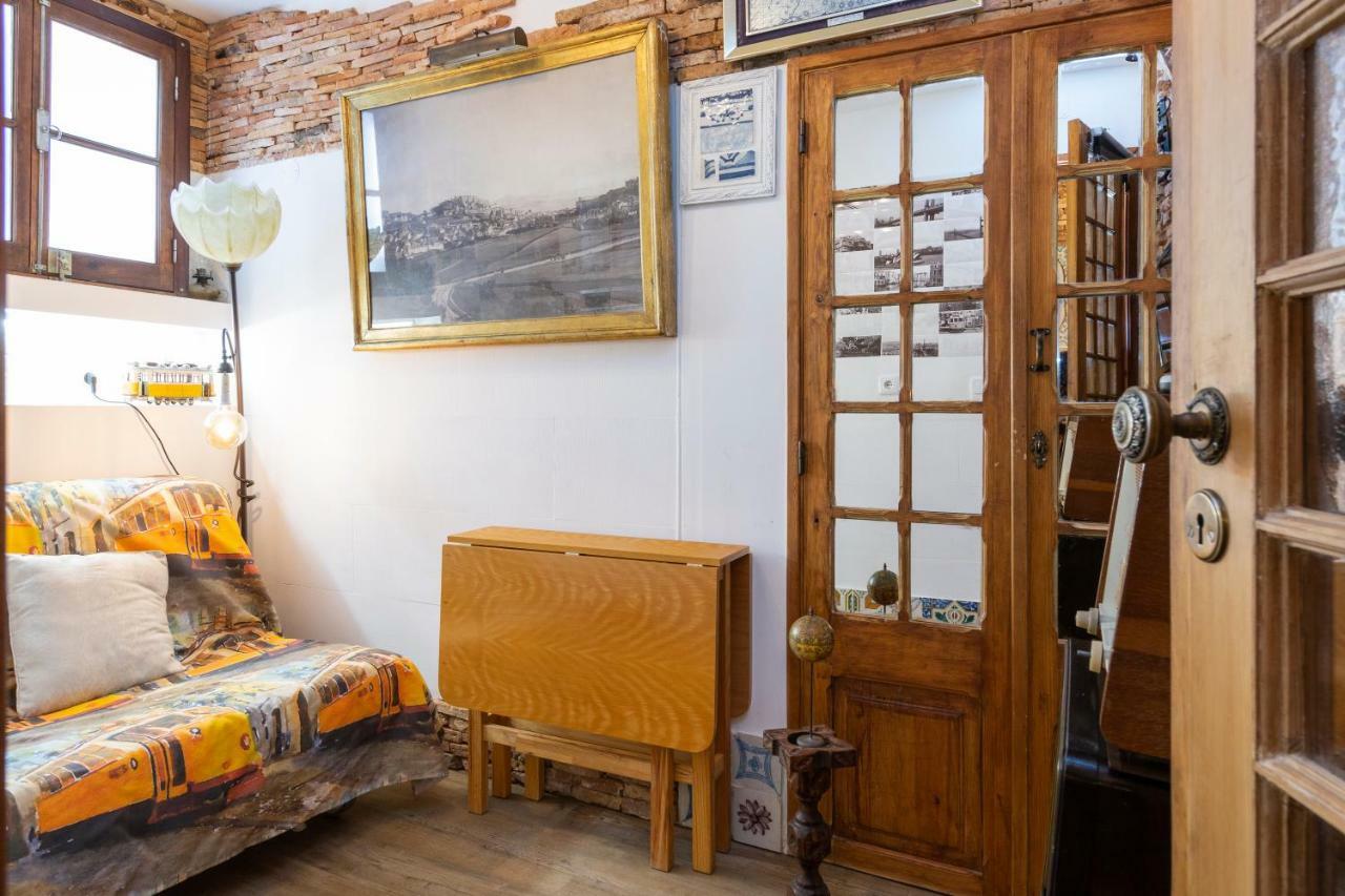 Romantic Medieval Apartment Lisbon Exterior photo